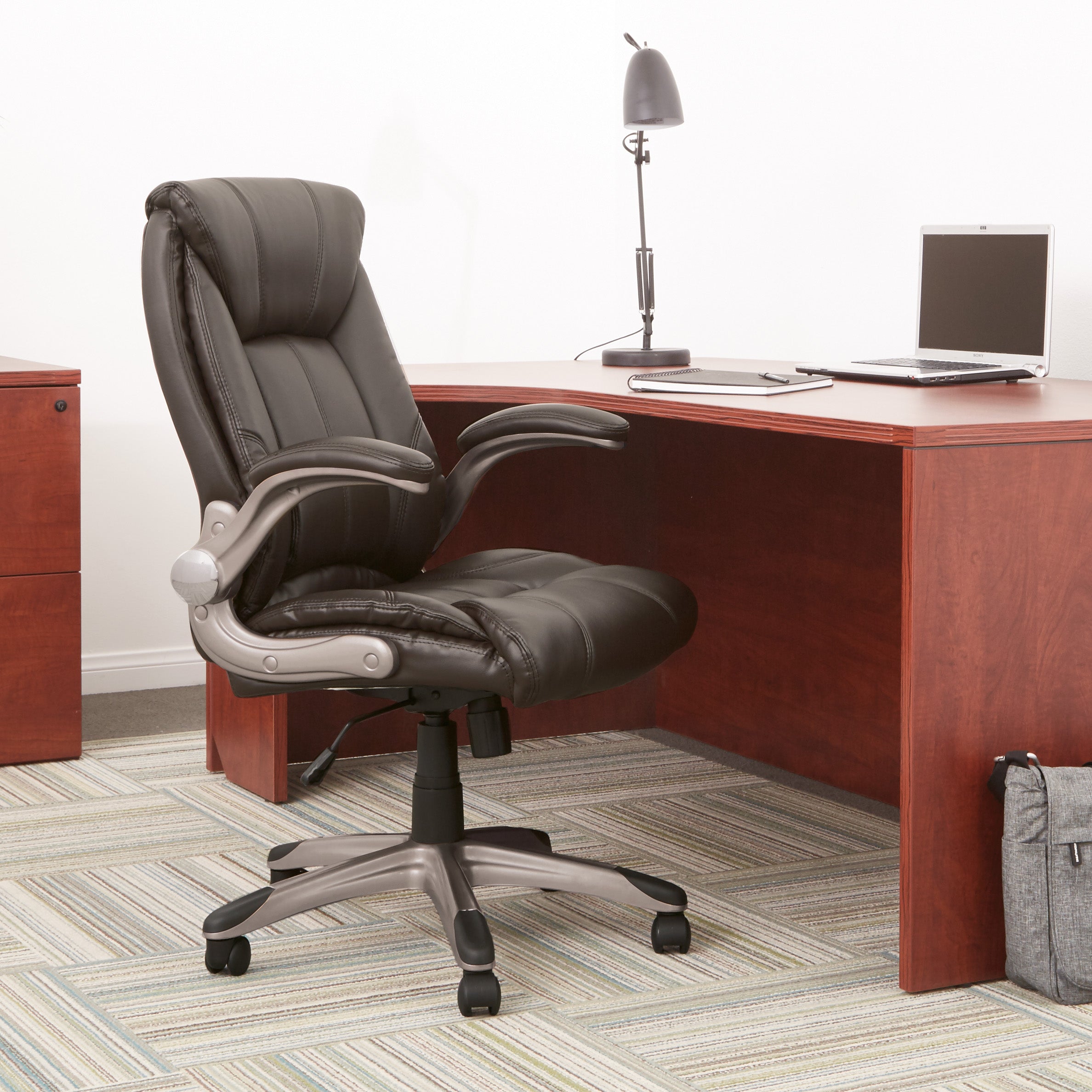 Faux Leather Mid Back Mgrs Chair